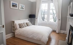 Edinburgh, Stockbridge Apartment